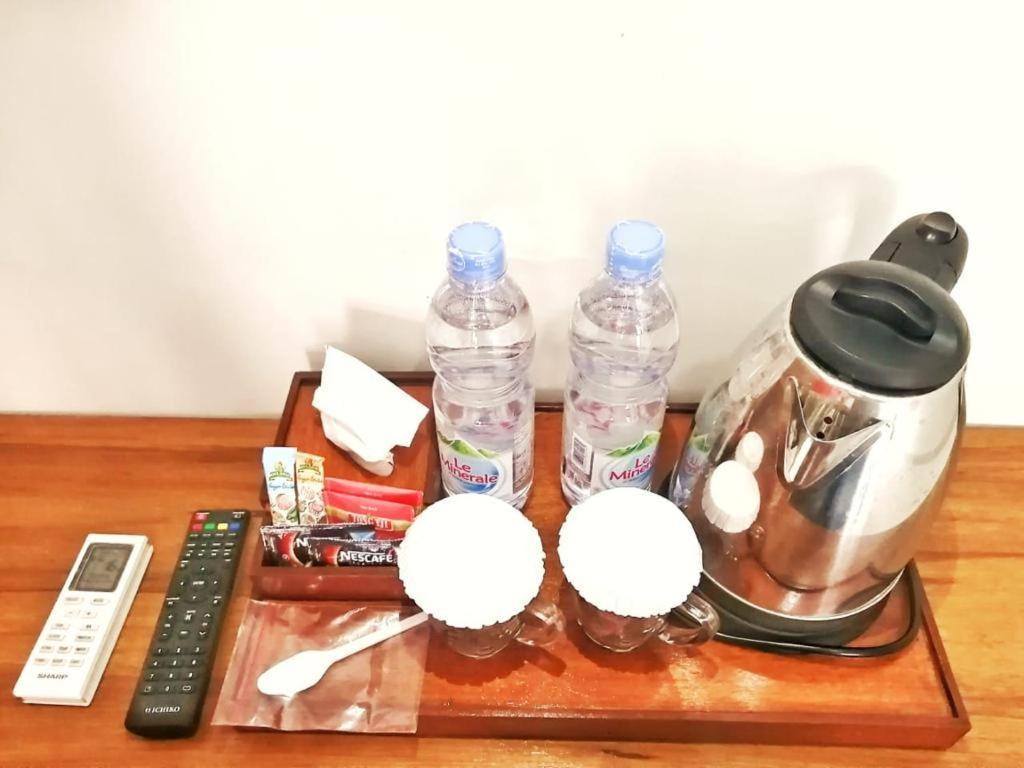 Oasis Hotel Ampana Bagian luar foto