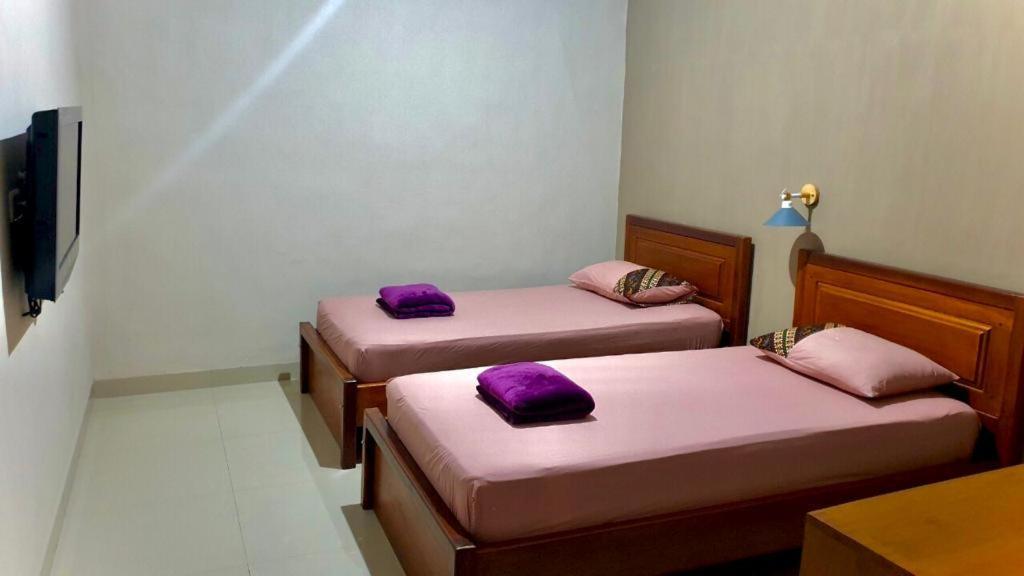 Oasis Hotel Ampana Bagian luar foto